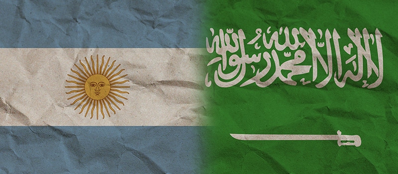 banderas seleccion de argentina y arabia saudita