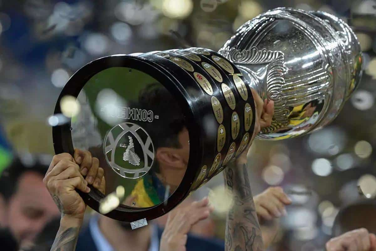La Copa Sudamericana también tiene su atractivo año tras año, especialmente cuando aparecen equipos fuertes del continente.